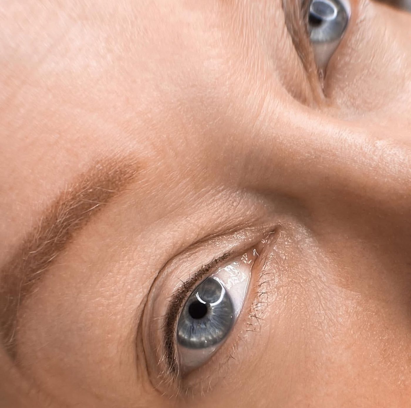 Soft lash line